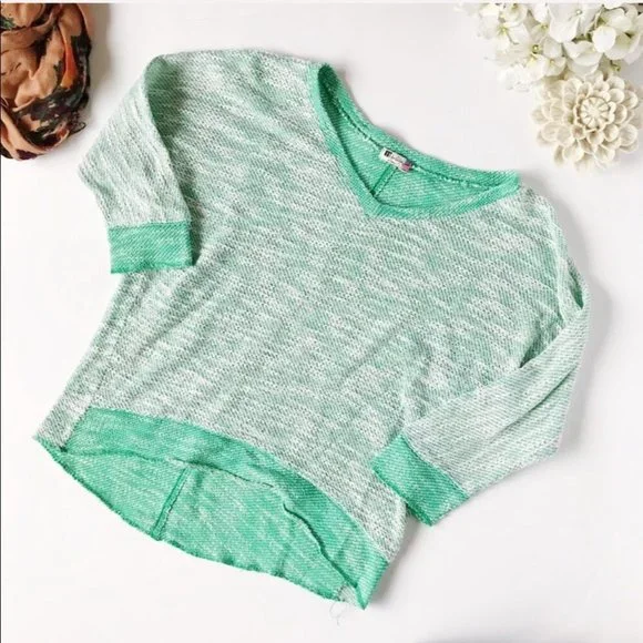 3/$20 Kut from the same Kloth Sweater - Picture 4 of 8